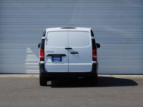 Used 2016 Mercedes-Benz Metris image 5
