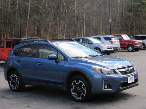 Used 2016 Subaru Crosstrek 2.0i Premium image 10