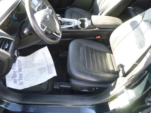 Used 2014 Ford Fusion SE image 13