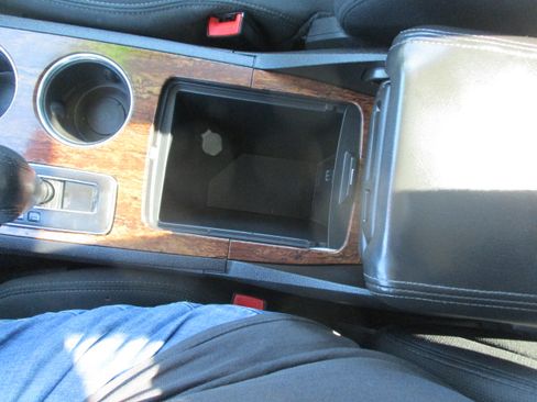 Used 2013 Chevrolet Traverse LT image 47