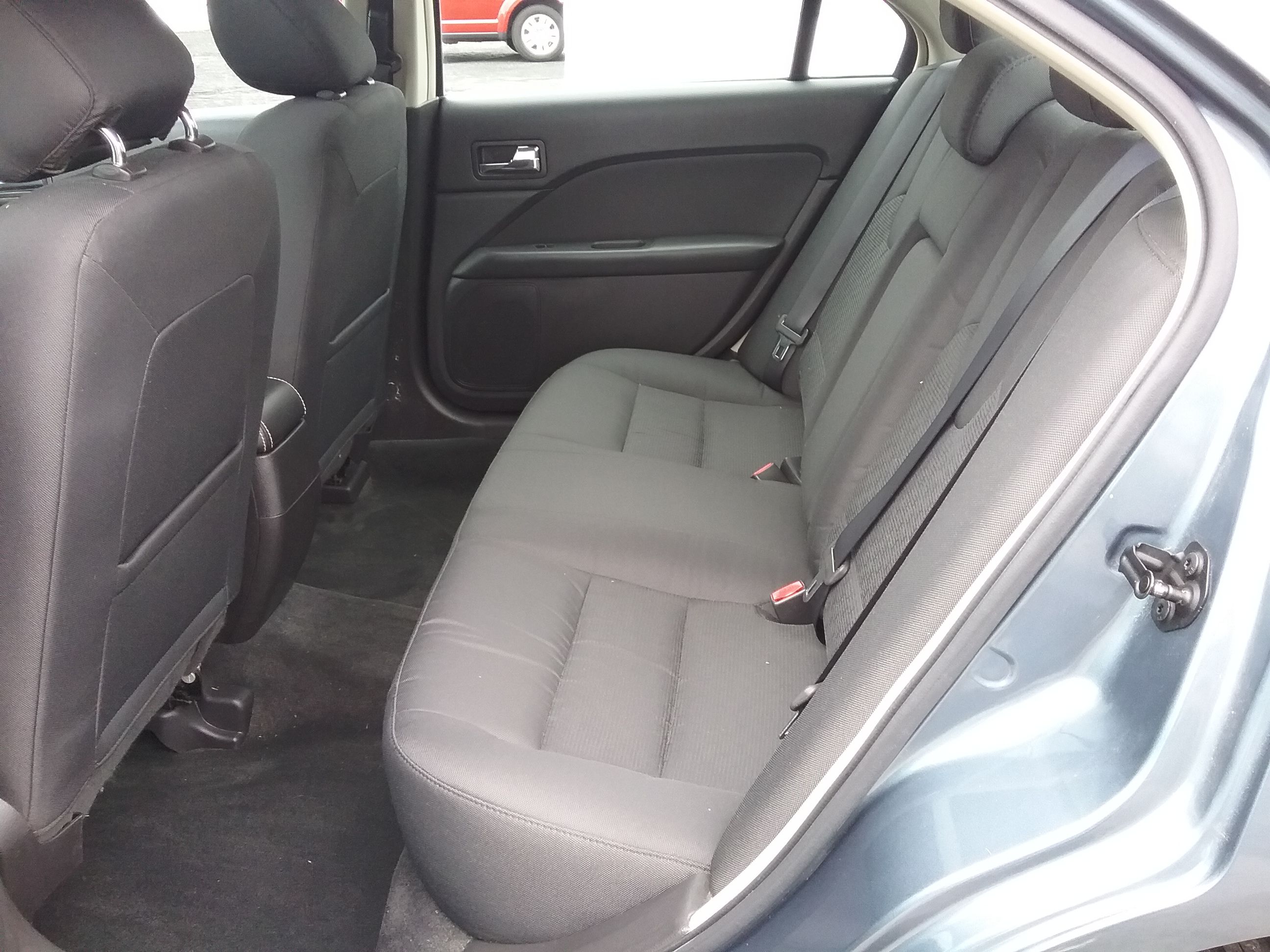 Used 2012 Ford Fusion SE FWD image 6