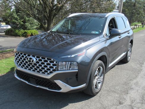 Used 2021 Hyundai Santa Fe SEL image 2