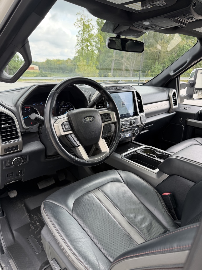 Used 2022 Ford F250 4x4 Crew Cab Platinum image 9