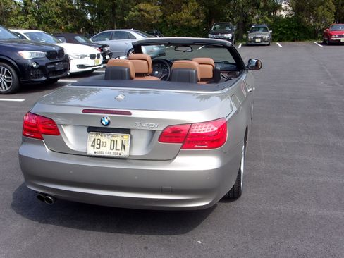 Used 2011 BMW 328i RWD image 9