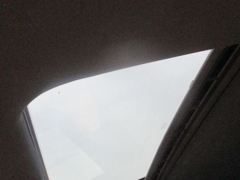 Used 2016 Porsche Cayenne image 6