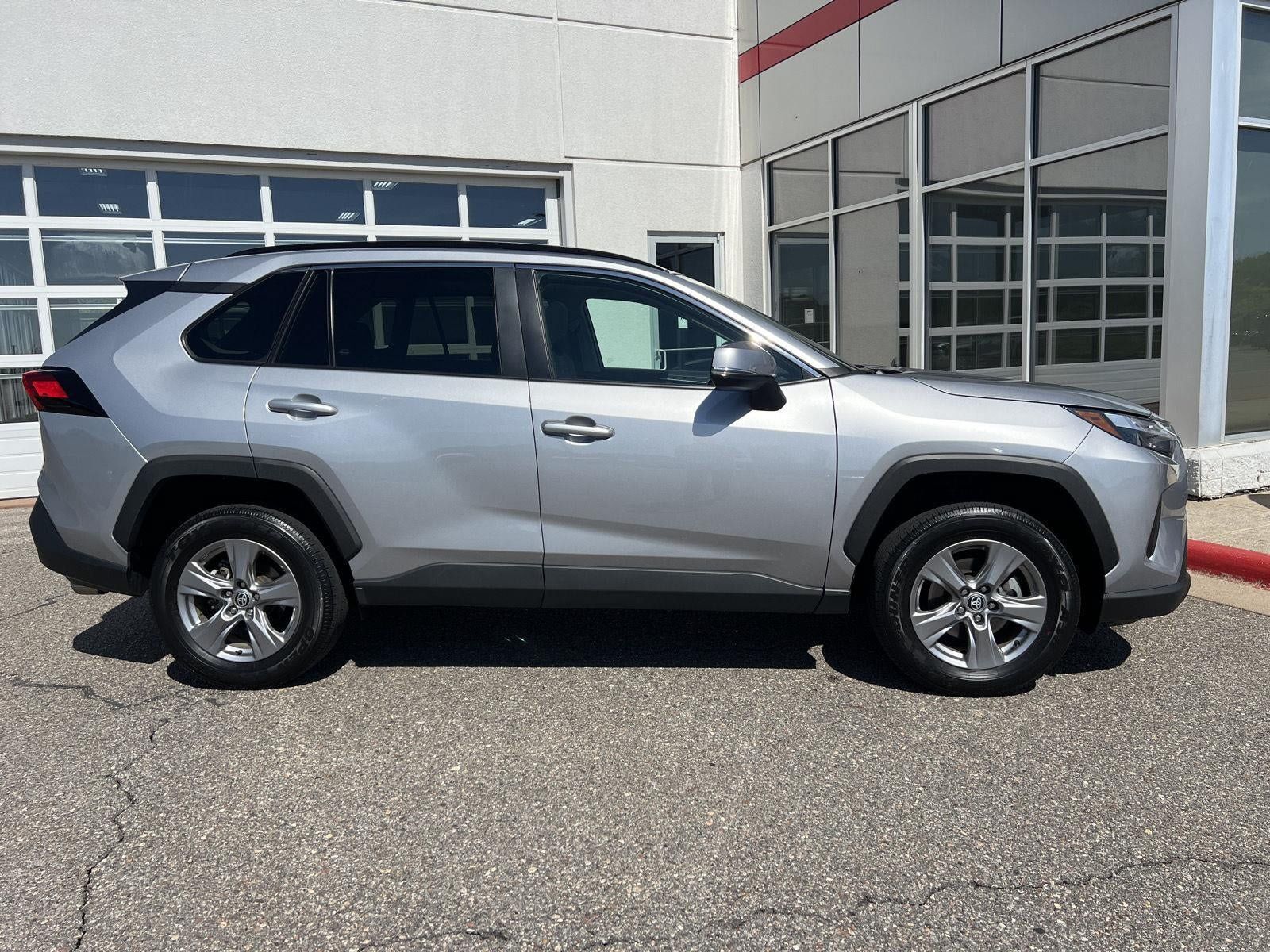 Used 2024 Toyota RAV4 XLE AWD/4WD image 24