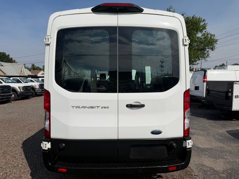 Used 2020 Ford Transit 250 Medium Roof RWD image 4
