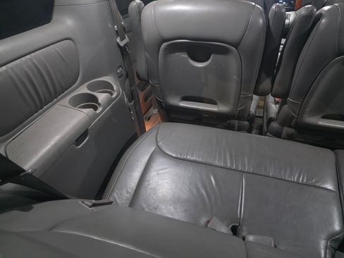 Used 2006 Toyota Sienna XLE image 19