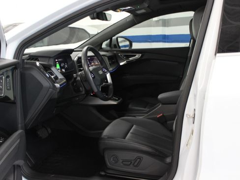 Used 2023 Audi Q4 e-tron Premium Plus image 16