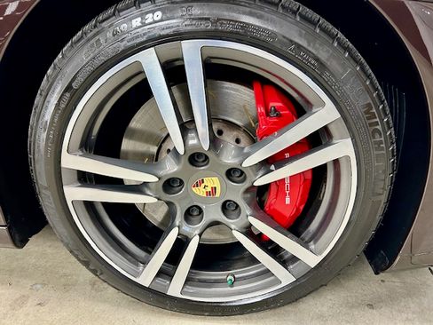 Used 2016 Porsche Panamera Exclusive Series image 27