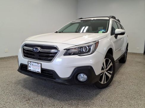 Used 2018 Subaru Outback 3.6R Limited image 1
