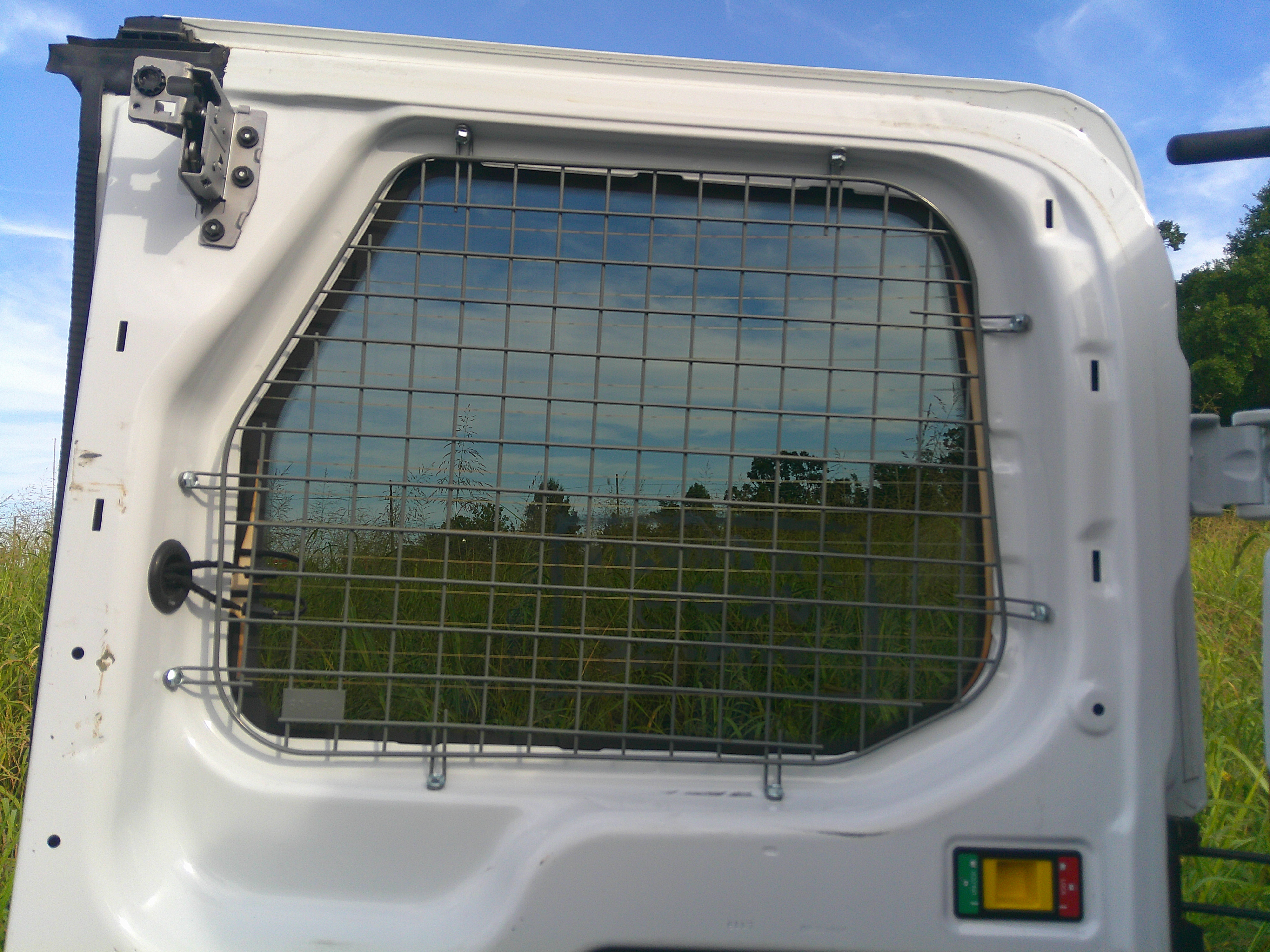 Used 2020 Ford Transit 150 Low Roof RWD image 8