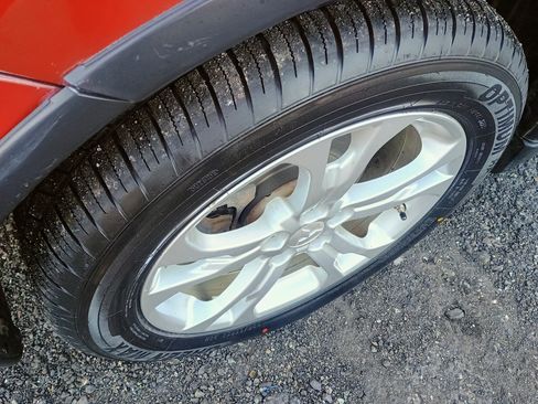 Used 2015 Mitsubishi Outlander SE image 28