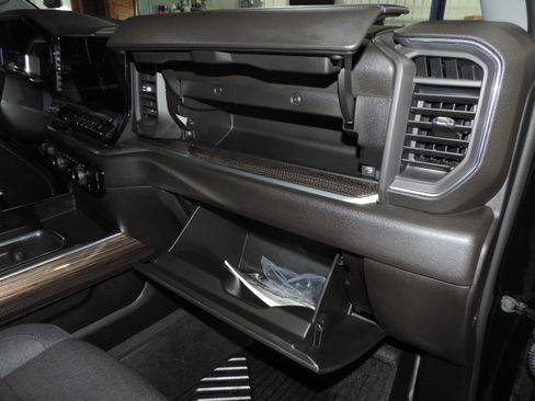 Used 2026 Chevrolet Silverado 1500 RST image 31