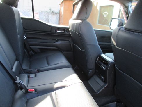Used 2024 Toyota Land Cruiser UNAVAIL AWD/4WD image 17