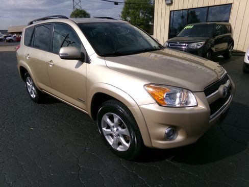 Used 2009 Toyota RAV4 Limited image 7