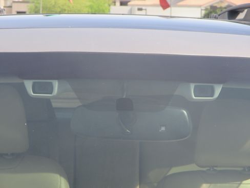 Used 2016 Subaru Outback 3.6R Limited image 11