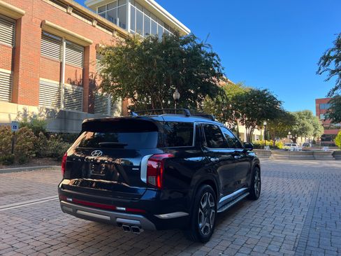 Used 2023 Hyundai Palisade Limited image 6