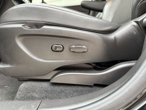 Used 2021 Buick Encore Preferred image 21