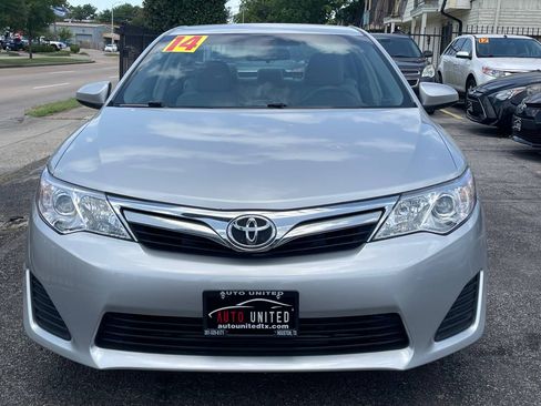 Used 2014 Toyota Camry LE image 7