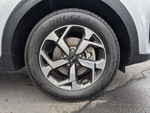 Used 2020 Kia Sportage LX image 5