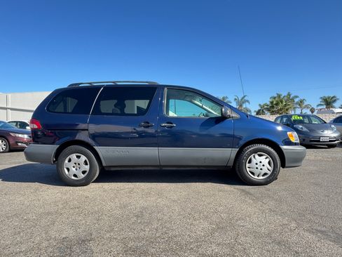 Used 2003 Toyota Sienna CE image 7