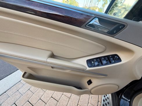 Used 2011 Mercedes-Benz ML 350 image 15