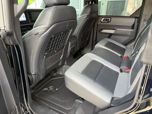 Used 2022 Ford Bronco 4-Door Black Diamond AWD/4WD image 15