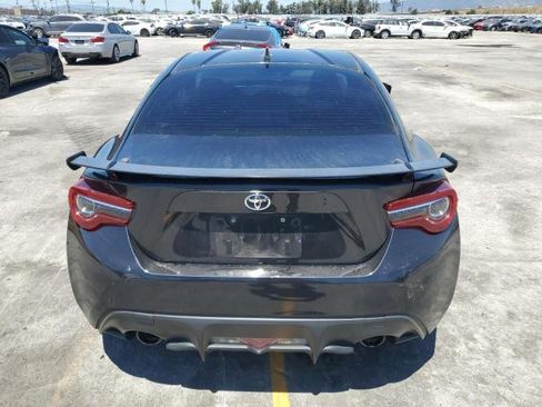 Used 2019 Toyota 86 image 4