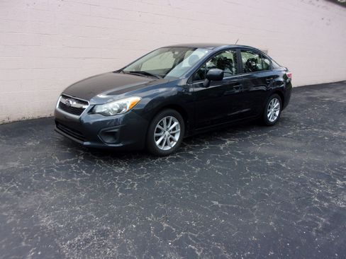Used 2012 Subaru Impreza 2.0i image 1