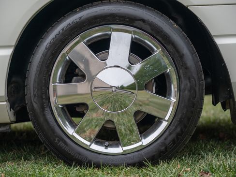 Used 2003 Ford Thunderbird image 37