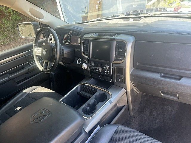 Used 2015 RAM 1500 2WD Crew Cab Sport image 30