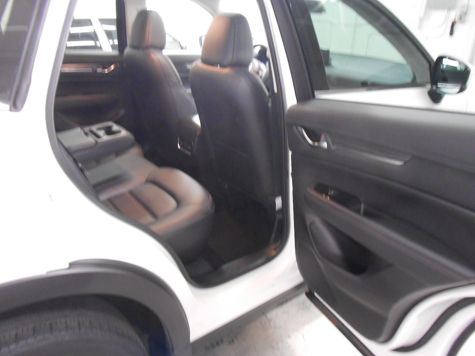 Used 2022 MAZDA CX-5 AWD 2.5 S w/ Premium Package image 13