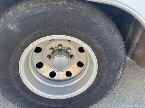 Used 2003 Ford F350 image 10