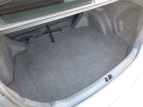 Used 2017 Toyota Corolla SE image 31