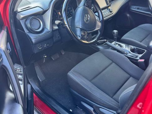 Used 2017 Toyota RAV4 XLE image 4