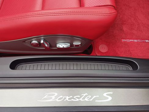 Used 2013 Porsche Boxster S image 49