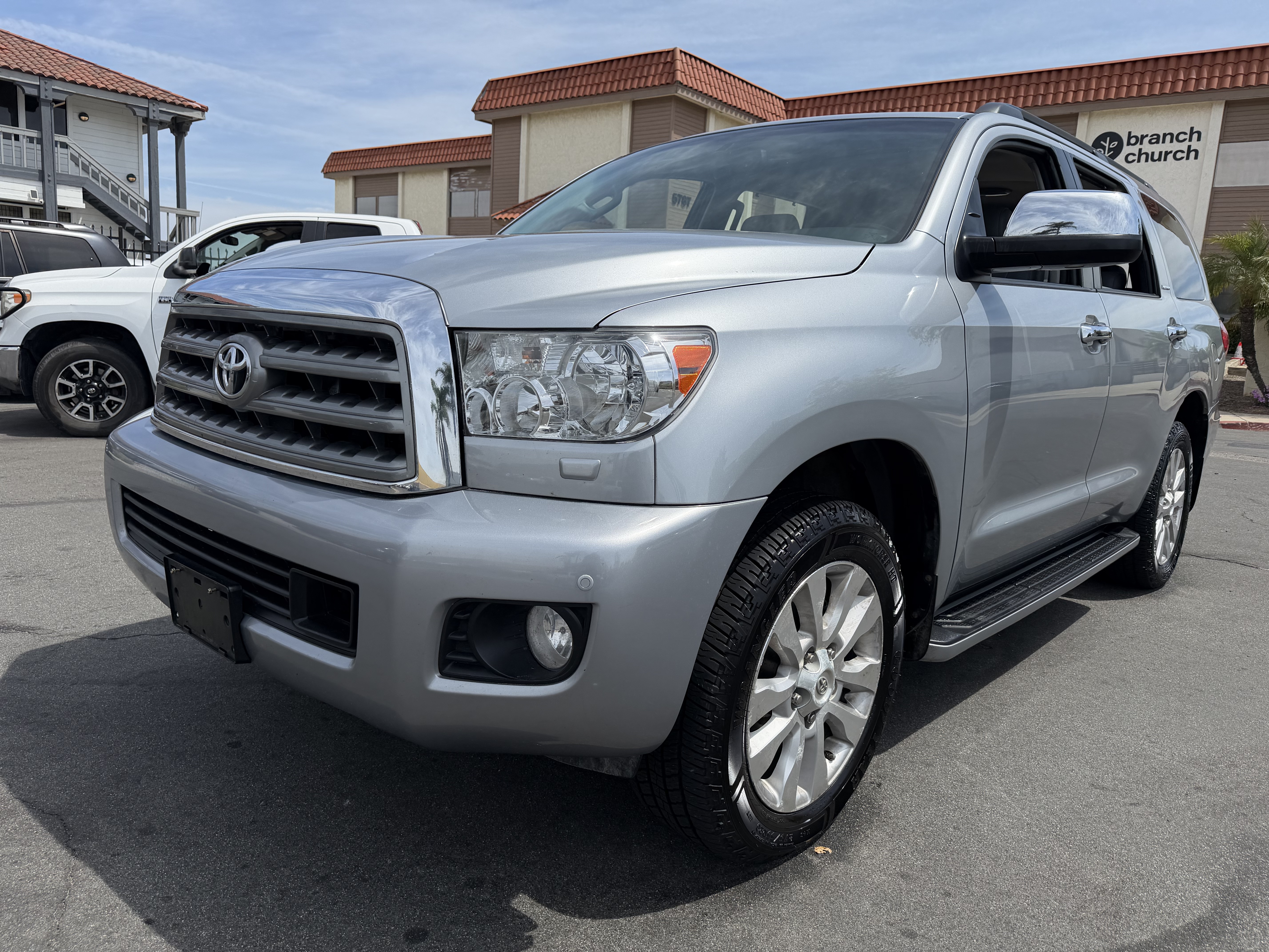 Used 2016 Toyota Sequoia Platinum AWD/4WD image 5
