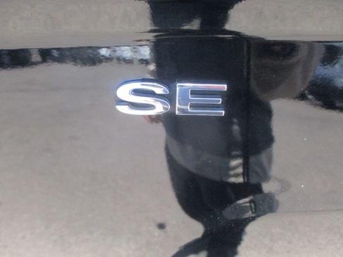 Used 2012 Ford Fusion SE V6 FWD image 9