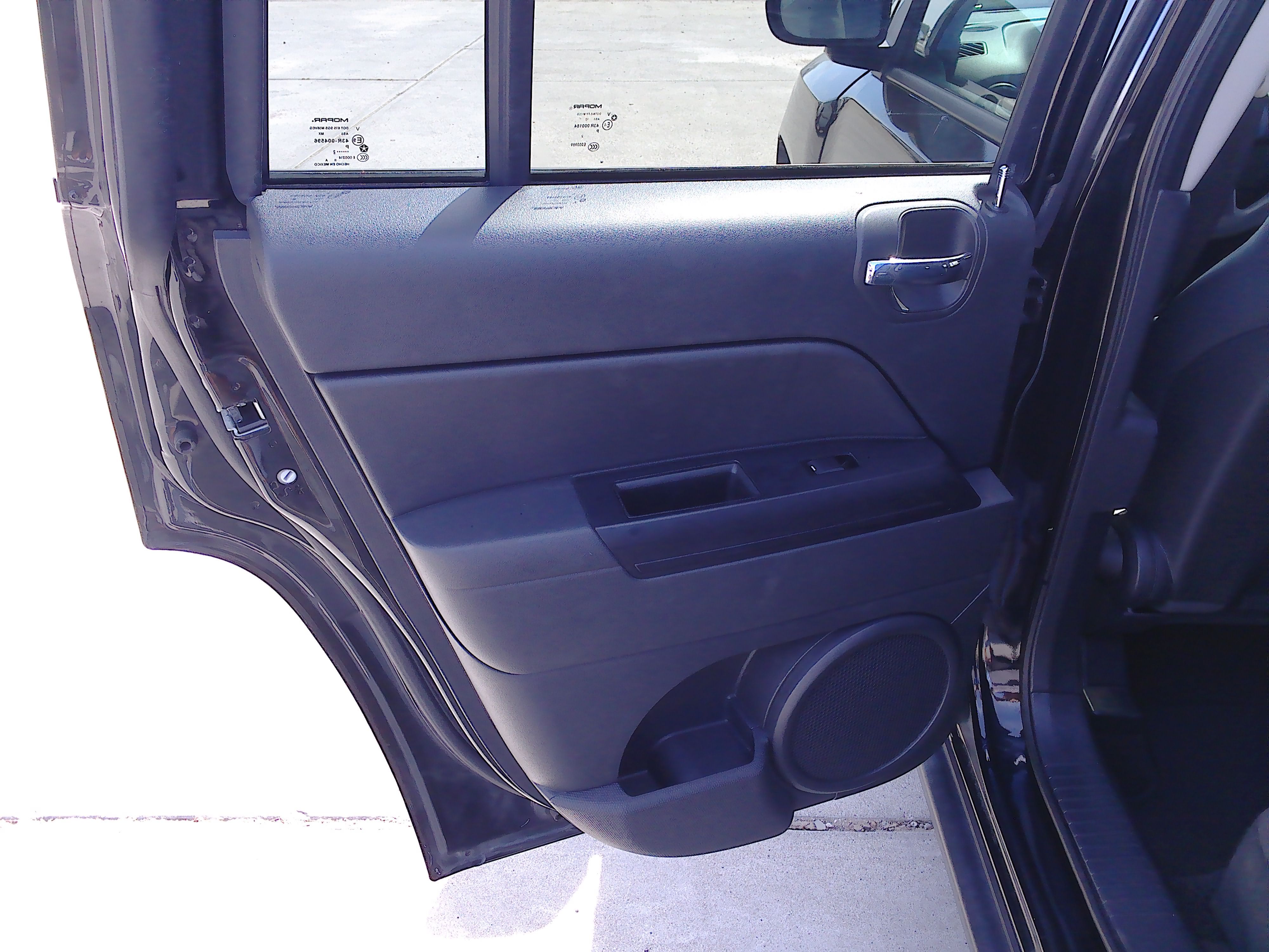 Used 2012 Jeep Compass Sport FWD image 10
