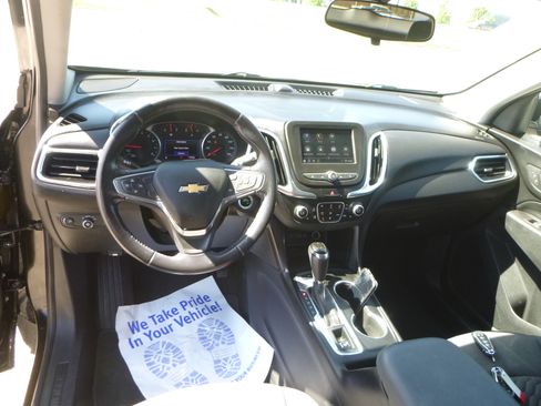 Used 2019 Chevrolet Equinox AWD LT w/ 1LT image 19