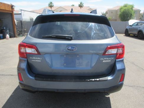 Used 2017 Subaru Outback 2.5i Limited AWD/4WD image 11