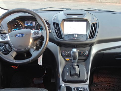 Used 2016 Ford Escape SE image 7