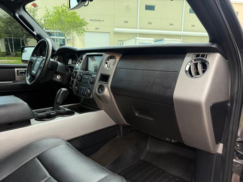 Used 2016 Ford Expedition 2WD image 78