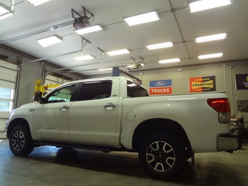 Used 2007 Toyota Tundra 2WD CrewMax SR5 image 4