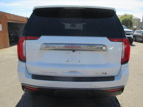 Used 2021 GMC Yukon AT4 Ultimate image 14