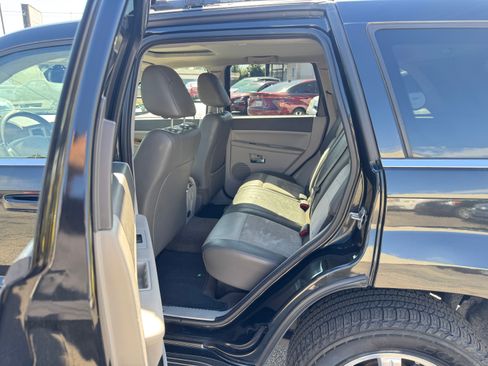 Used 2009 Jeep Grand Cherokee Limited image 21