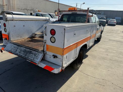 Used 2002 Ford F350 2WD Crew Cab DRW Super Duty image 7