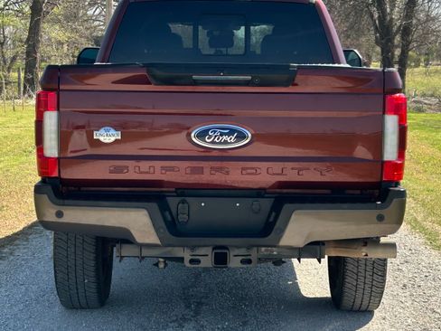 Used 2017 Ford F250 King Ranch image 4