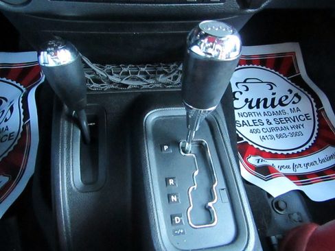 Used 2013 Jeep Wrangler Rubicon image 24